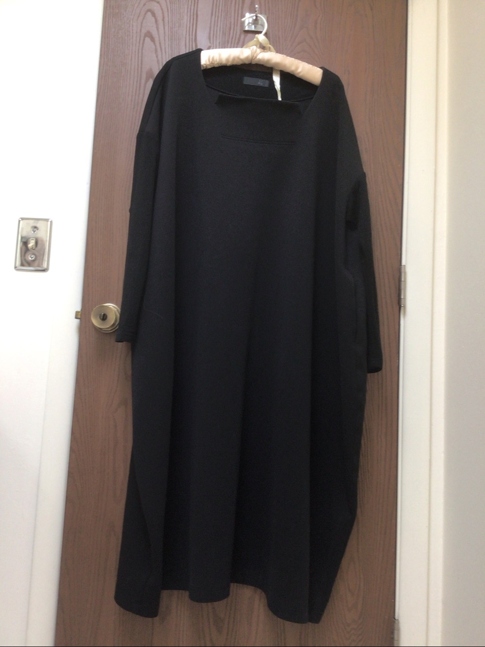 Moyuru Black Maxi Dress with Relaxed Silhouette